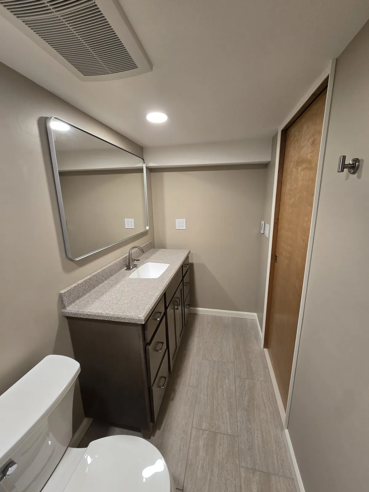 Finished: new vanity, LED mirror and drywall ceiling