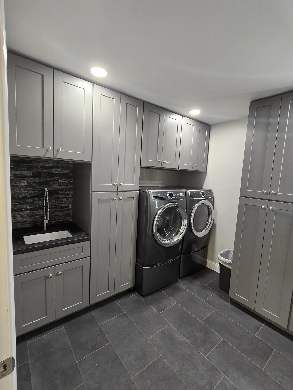 The finished laundry side, buttoned up